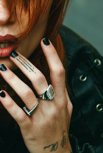 RED HEART WG signet ring